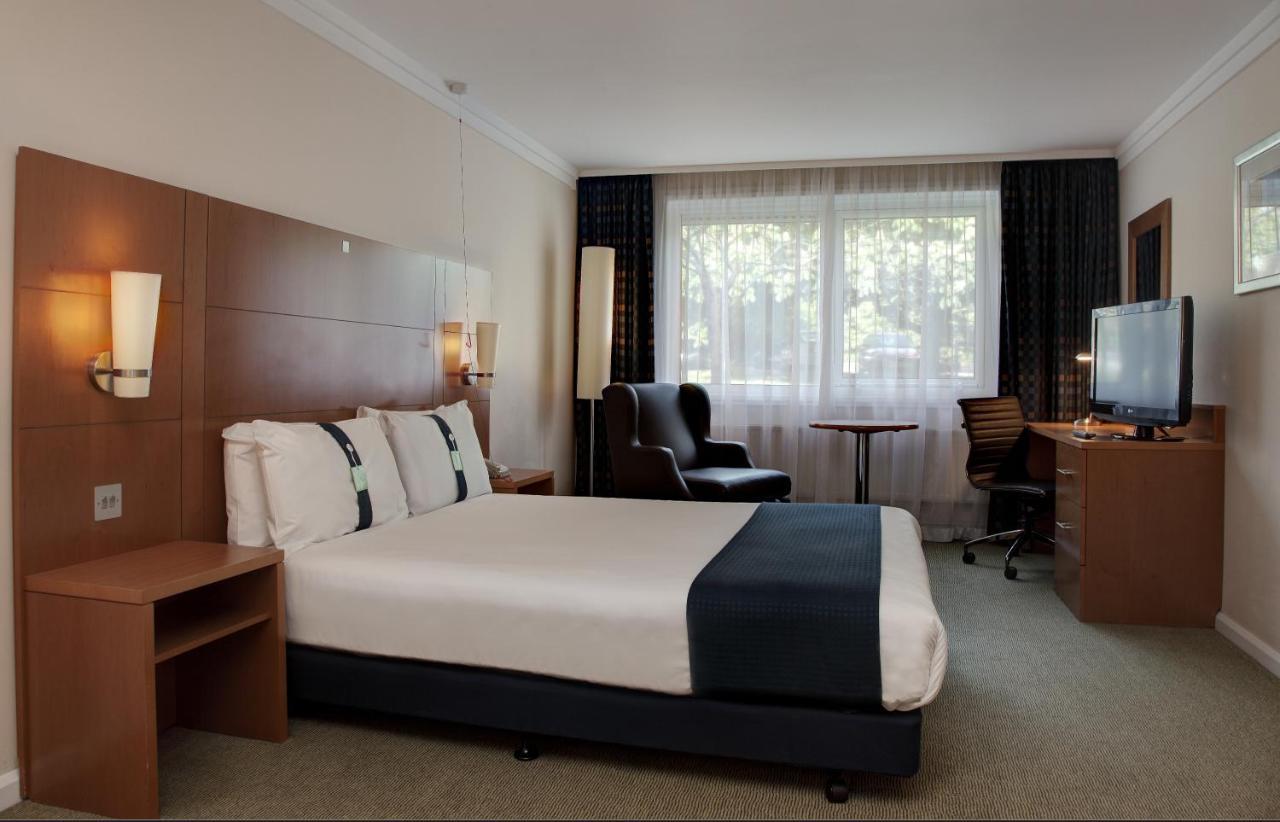 Holiday Inn London Brent Cross, An Ihg Hotel Exteriör bild
