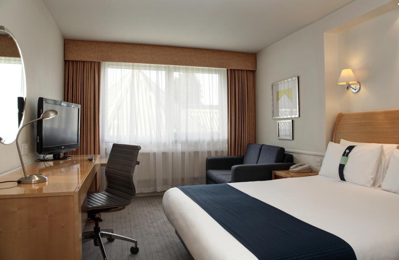 Holiday Inn London Brent Cross, An Ihg Hotel Exteriör bild