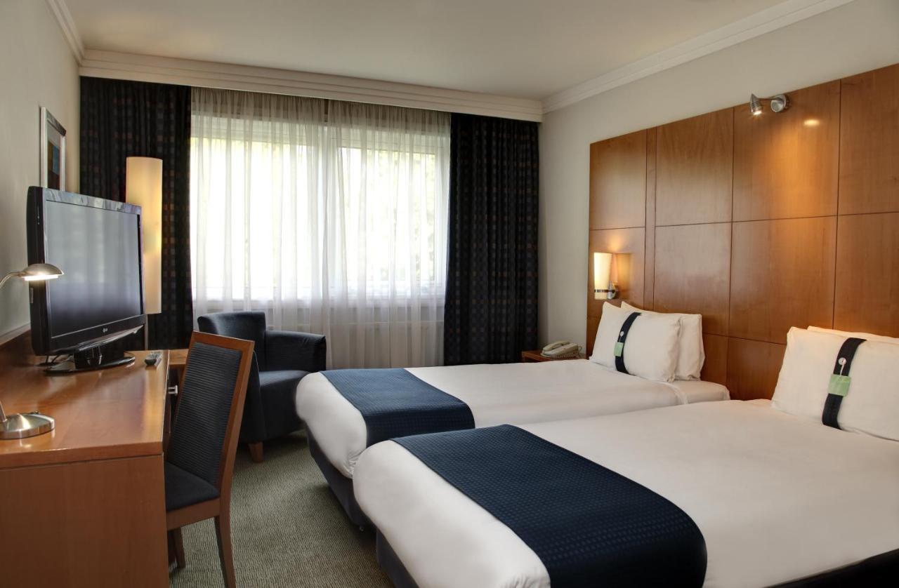 Holiday Inn London Brent Cross, An Ihg Hotel Exteriör bild