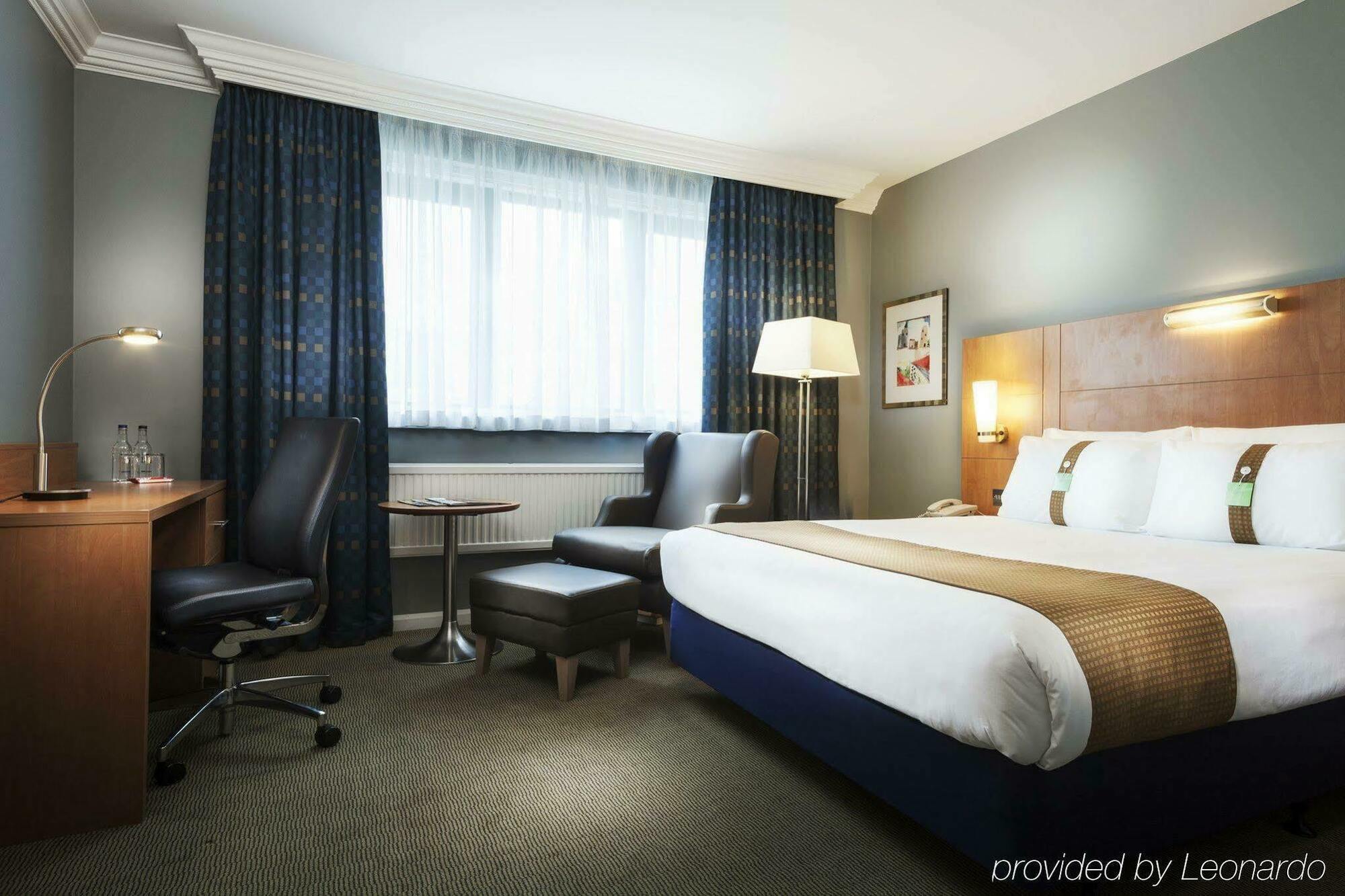 Holiday Inn London Brent Cross, An Ihg Hotel Exteriör bild